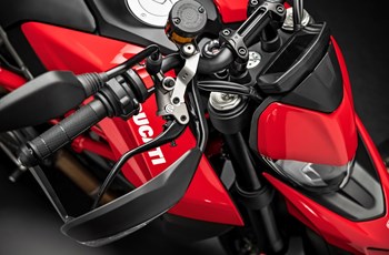 Ducati Hypermotard 950 2019 - Bild 13 Ducati Hypermotard 950 2019 - Bild 13