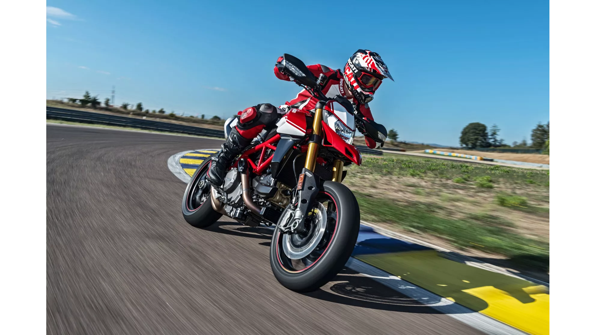 Ducati Hypermotard 950 SP - Image 3 Ducati Hypermotard 950 SP - Image 3