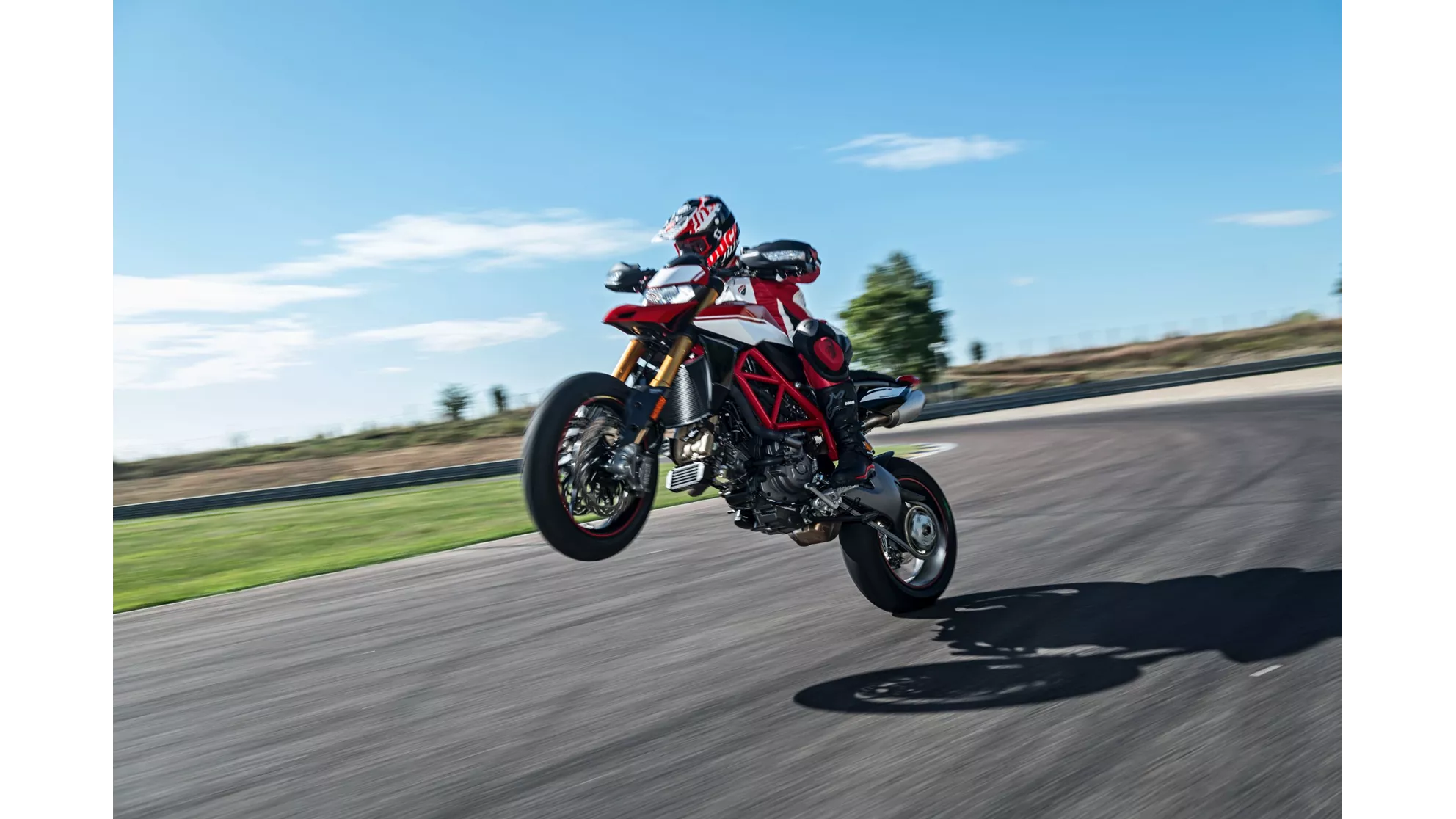 Ducati Hypermotard 950 SP - Image 10 Ducati Hypermotard 950 SP - Image 10