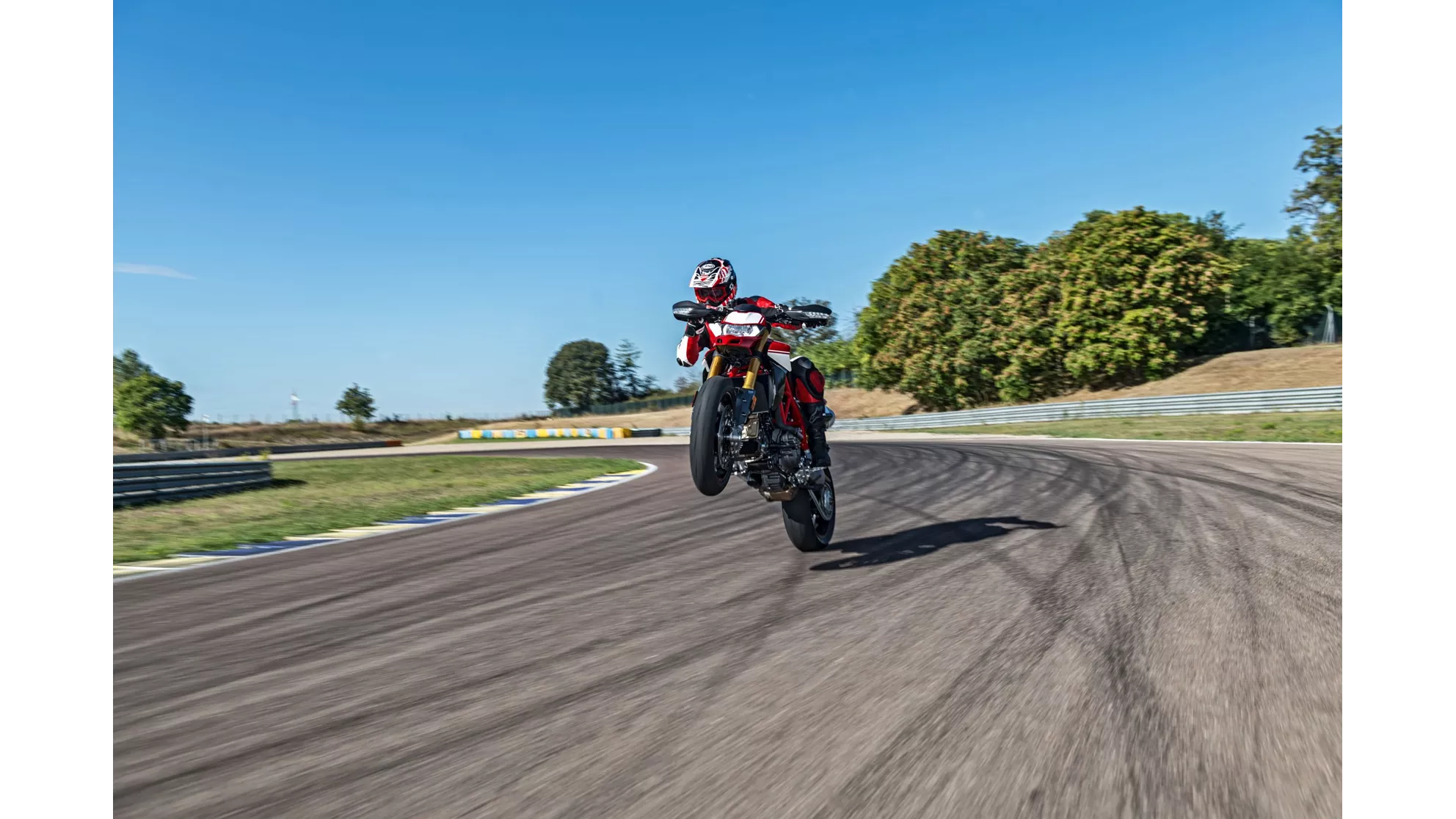 Ducati Hypermotard 950 SP - Image 11 Ducati Hypermotard 950 SP - Image 11