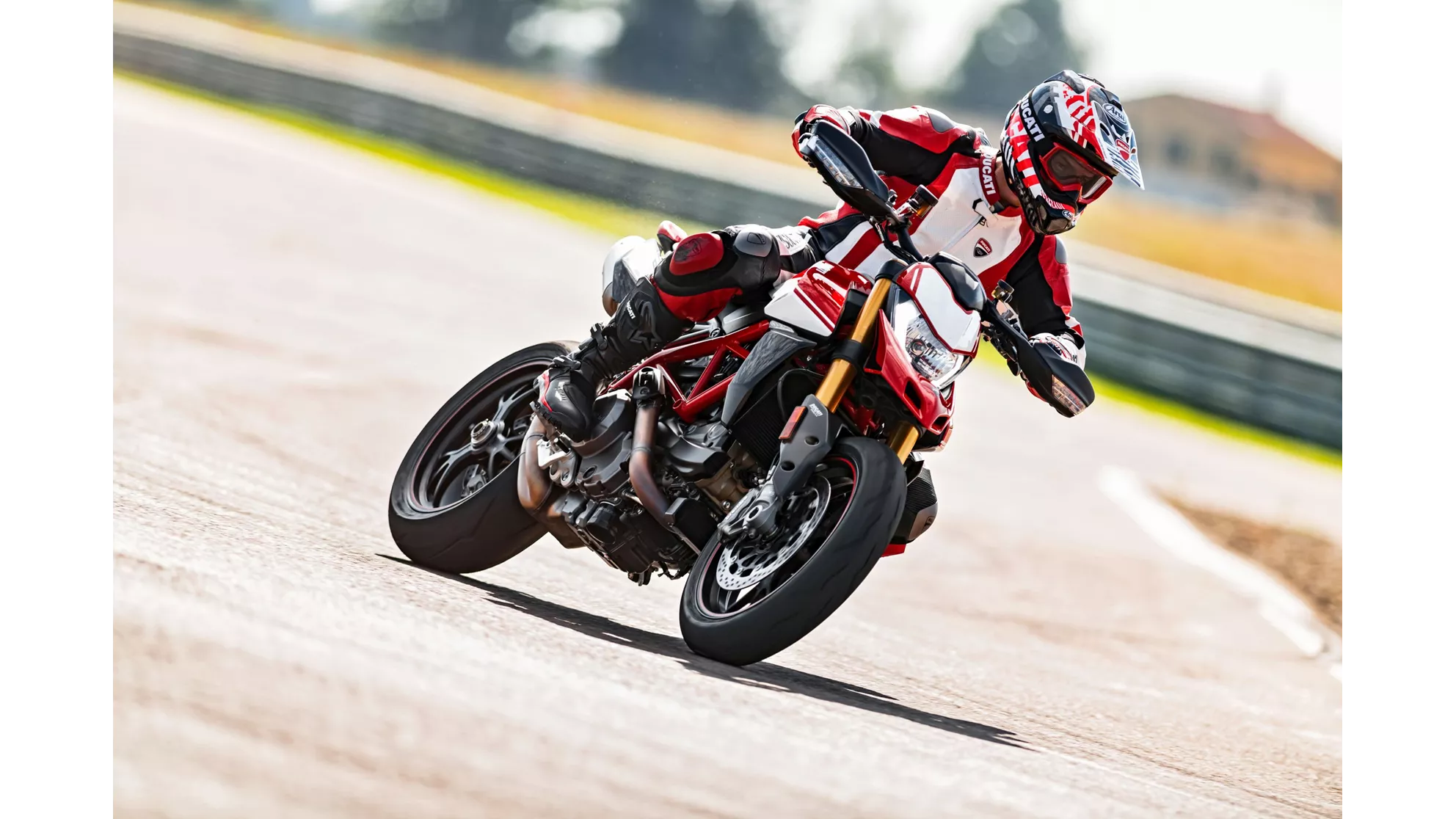 Ducati Hypermotard 950 SP - Image 12 Ducati Hypermotard 950 SP - Image 12