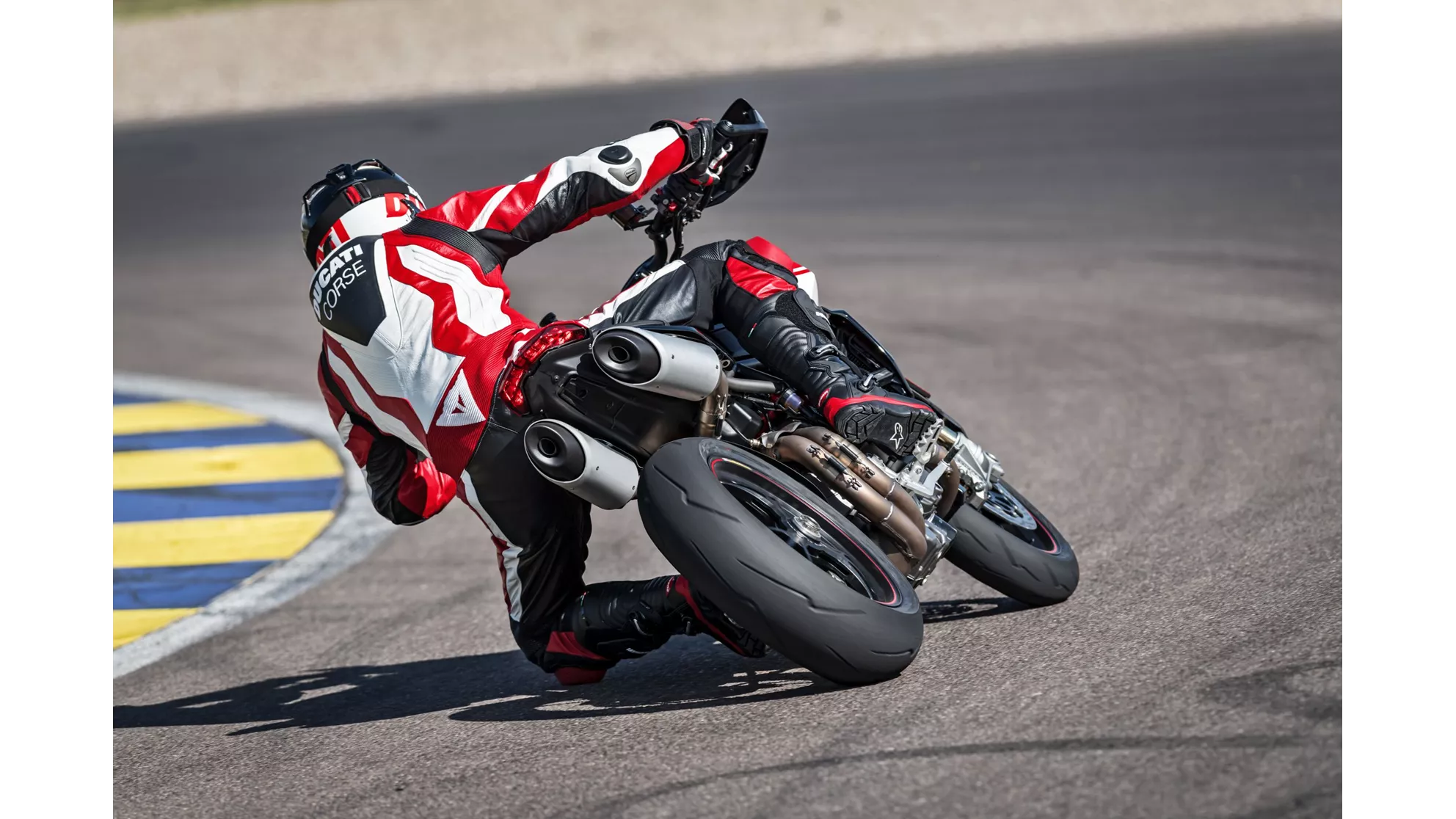 Ducati Hypermotard 950 SP - Image 15 Ducati Hypermotard 950 SP - Image 15