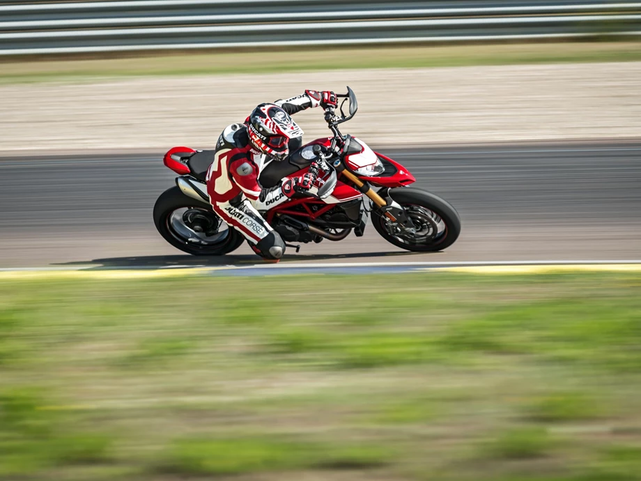 Ducati Hypermotard 950 SP Bild 27: Ducati Hypermotard 950 SP