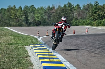 Ducati Hypermotard 950 SP 2019 - Bild 33 Ducati Hypermotard 950 SP 2019 - Bild 33
