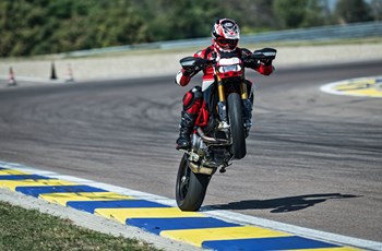 Ducati Hypermotard 950 SP 2019 - Bild 34 Ducati Hypermotard 950 SP 2019 - Bild 34