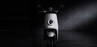 NIU N Serie 2019 vs Rieju RS2 50 Matrix 2009