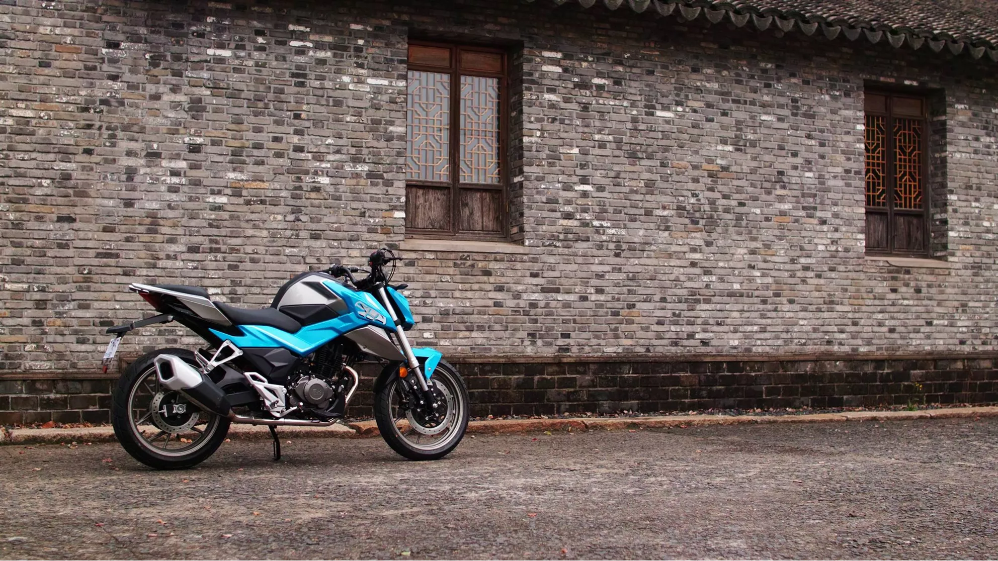 FK Motors FK 12 SF Street-Fighter - Image 12 FK Motors FK 12 SF Street-Fighter - Image 12