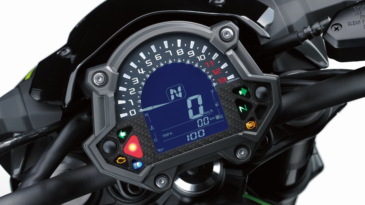 Kawasaki Z900 Bild 8: Kawasaki Z900