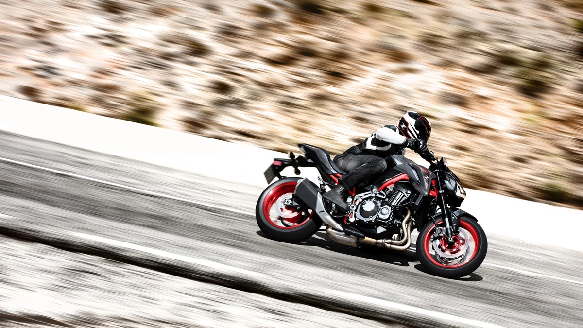 Kawasaki Z900 Bild 14: Kawasaki Z900