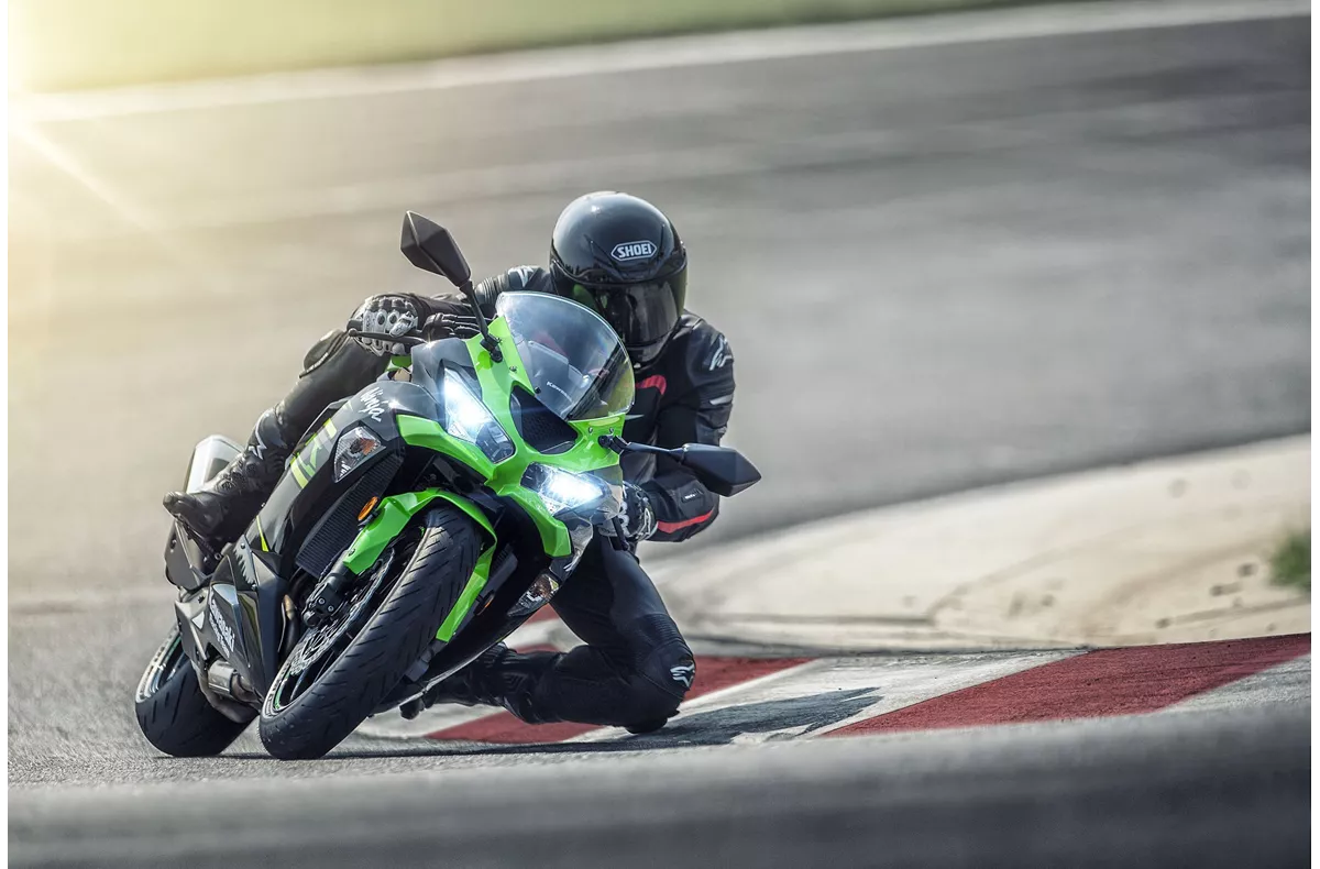 Kawasaki Ninja ZX-6R Kawasaki Ninja ZX-6R