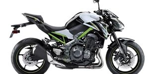 Kawasaki Z900 70kW 2019 vs CFMOTO 675SR-R 2025 Kawasaki Z900 70kW 2019 vs CFMOTO 675SR-R 2025