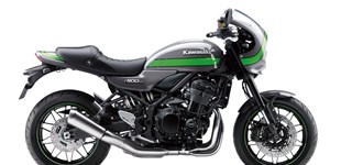 Kawasaki Z900 RS Cafe 2019 vs BMW R nineT Racer 2017