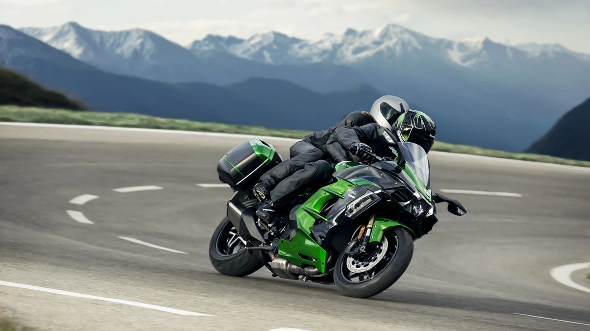 Kawasaki Ninja H2 SX SE Bild 1: Kawasaki Ninja H2 SX SE