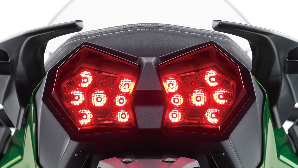 Kawasaki Ninja H2 SX SE Bild 39: Kawasaki Ninja H2 SX SE