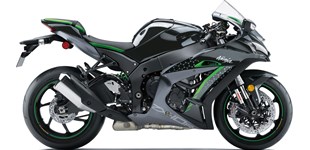Ducati Panigale V4 S 2018 vs Kawasaki Ninja ZX-10R SE 2019