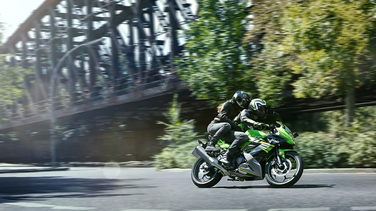 Kawasaki Ninja 125 Bild 16: Kawasaki Ninja 125