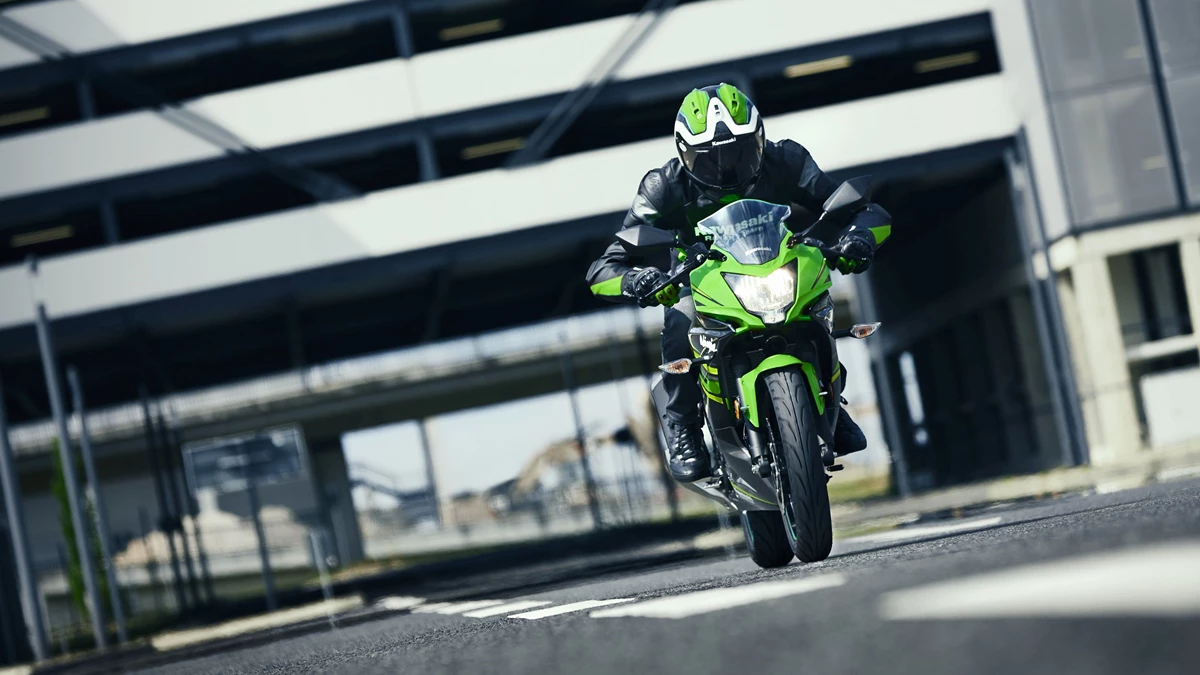 Kawasaki Ninja 125 Bild 19: Kawasaki Ninja 125