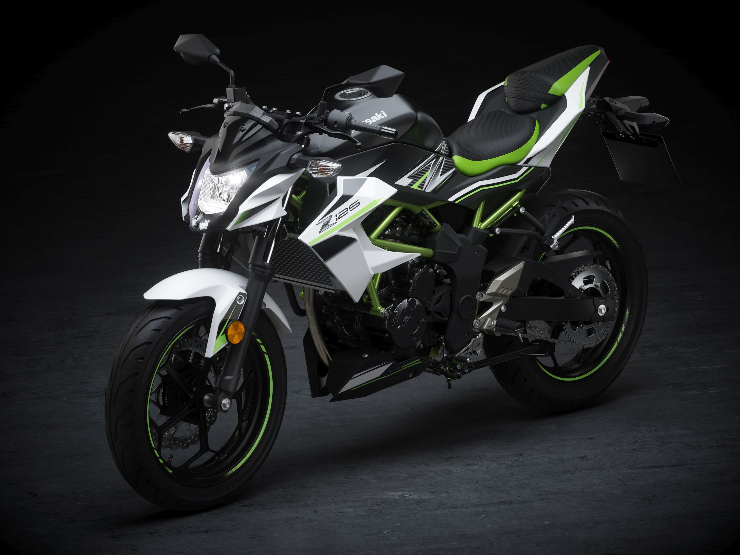 Motorrad Vergleich Kawasaki Z125 2019 vs. Yamaha YZF-R125 2021