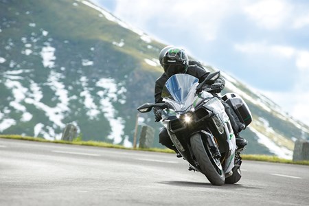 Kawasaki Ninja H2 SX SE+ 2019 Kawasaki Ninja H2 SX SE+ 2019