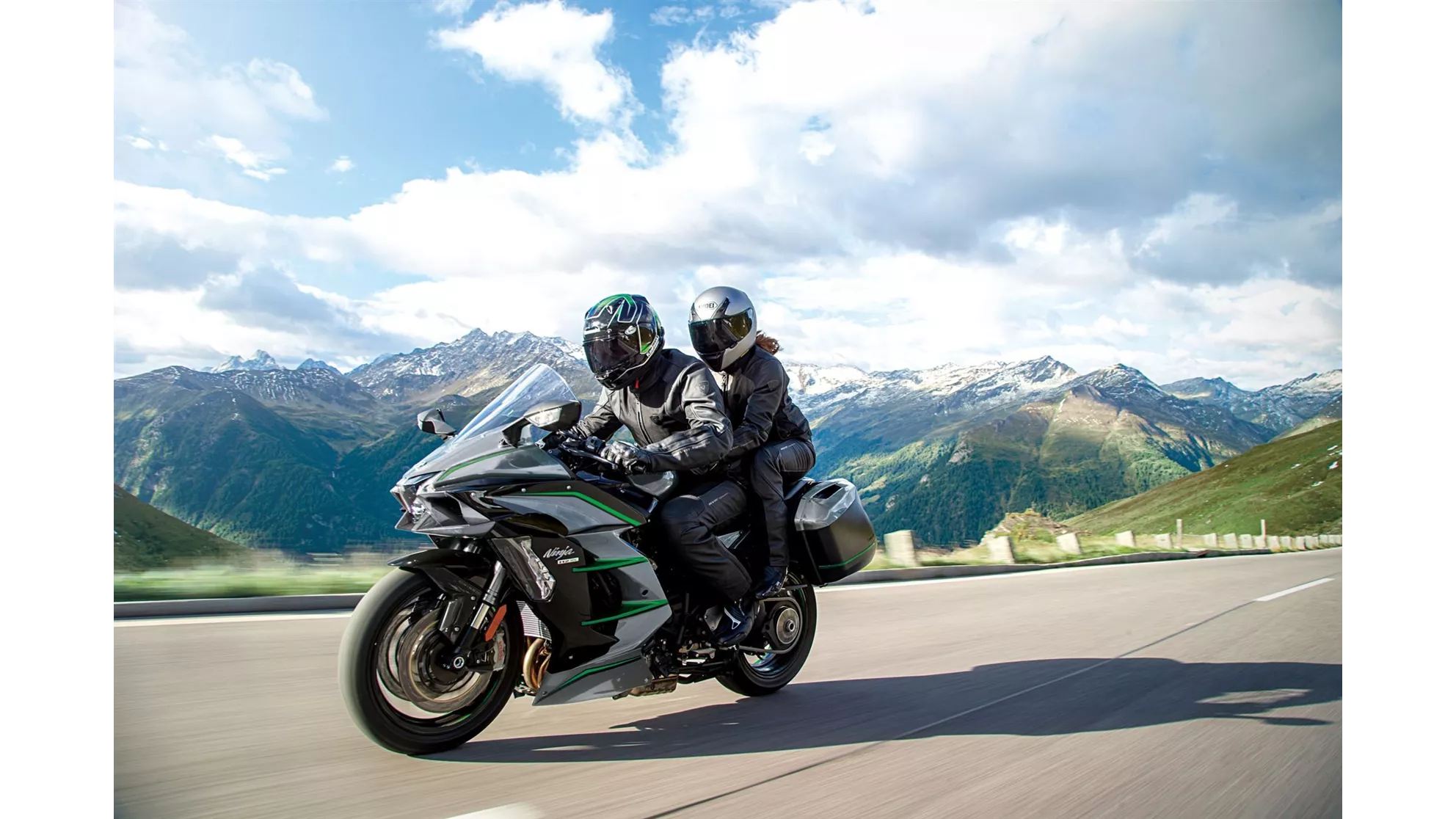 Kawasaki Ninja H2 SX SE+ - Image 1 Kawasaki Ninja H2 SX SE+ - Image 1