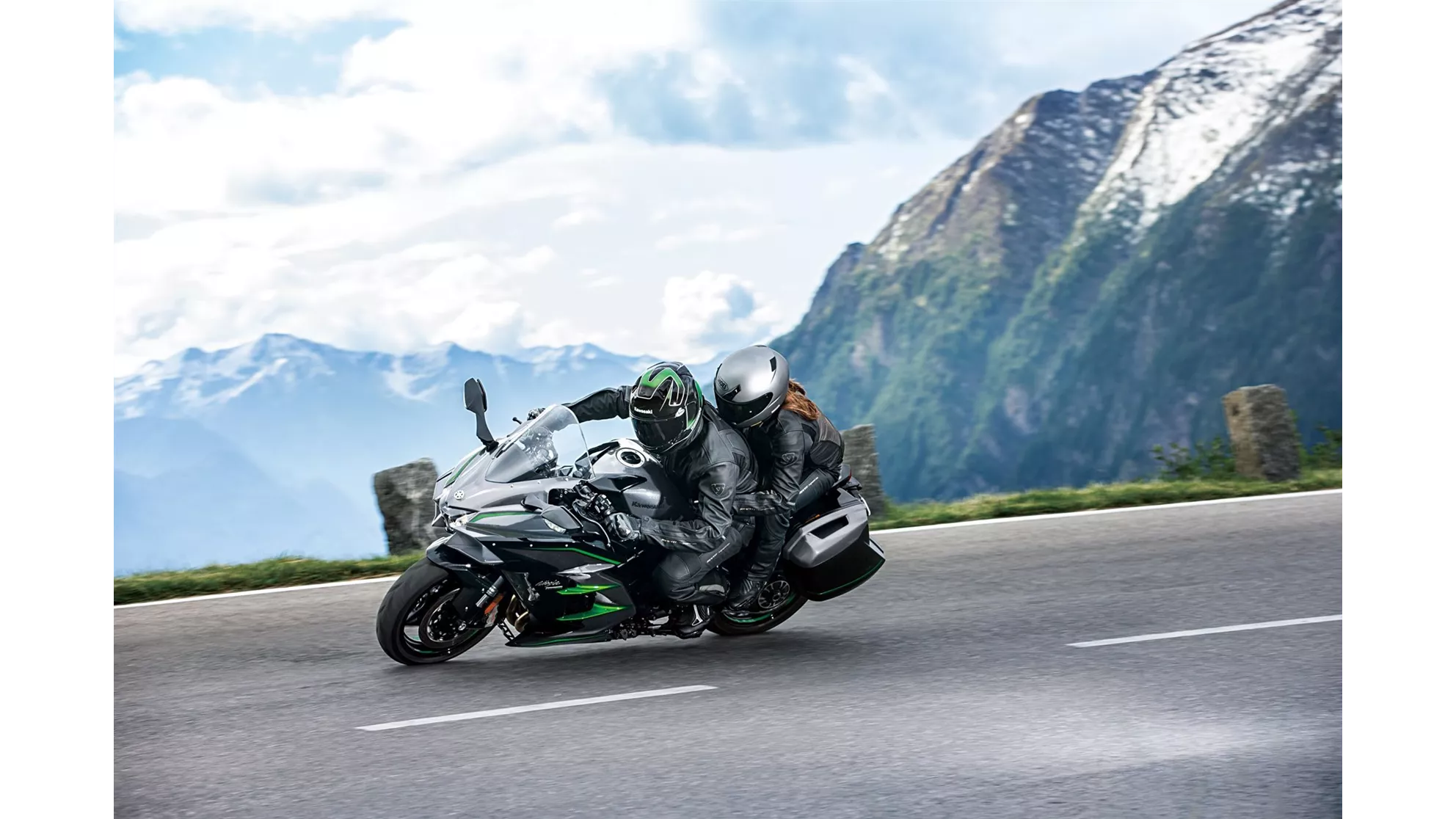 Kawasaki Ninja H2 SX SE+ - Image 3 Kawasaki Ninja H2 SX SE+ - Image 3