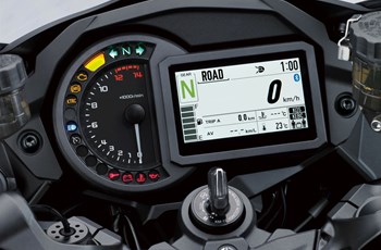 Kawasaki Ninja H2 SX SE+ 2019 - Bild 18 Kawasaki Ninja H2 SX SE+ 2019 - Bild 18