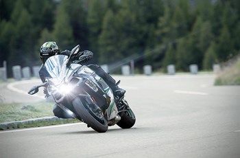 Kawasaki Ninja H2 SX SE+ 2019 - Bild 23 Kawasaki Ninja H2 SX SE+ 2019 - Bild 23