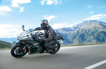 Kawasaki Ninja H2 SX SE+ 2019 - Bild 31 Kawasaki Ninja H2 SX SE+ 2019 - Bild 31