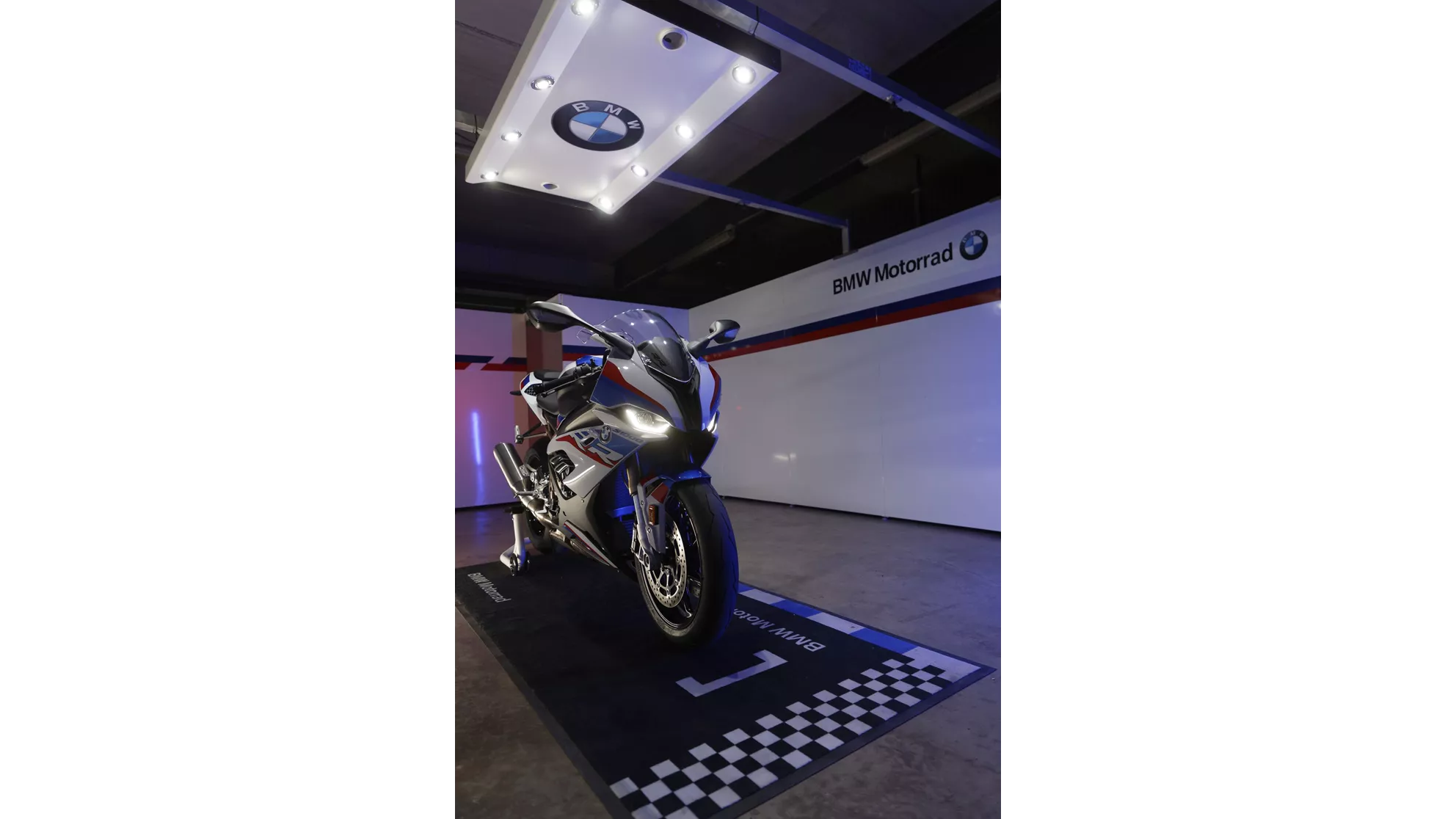 BMW S 1000 RR - Image 23 BMW S 1000 RR - Image 23