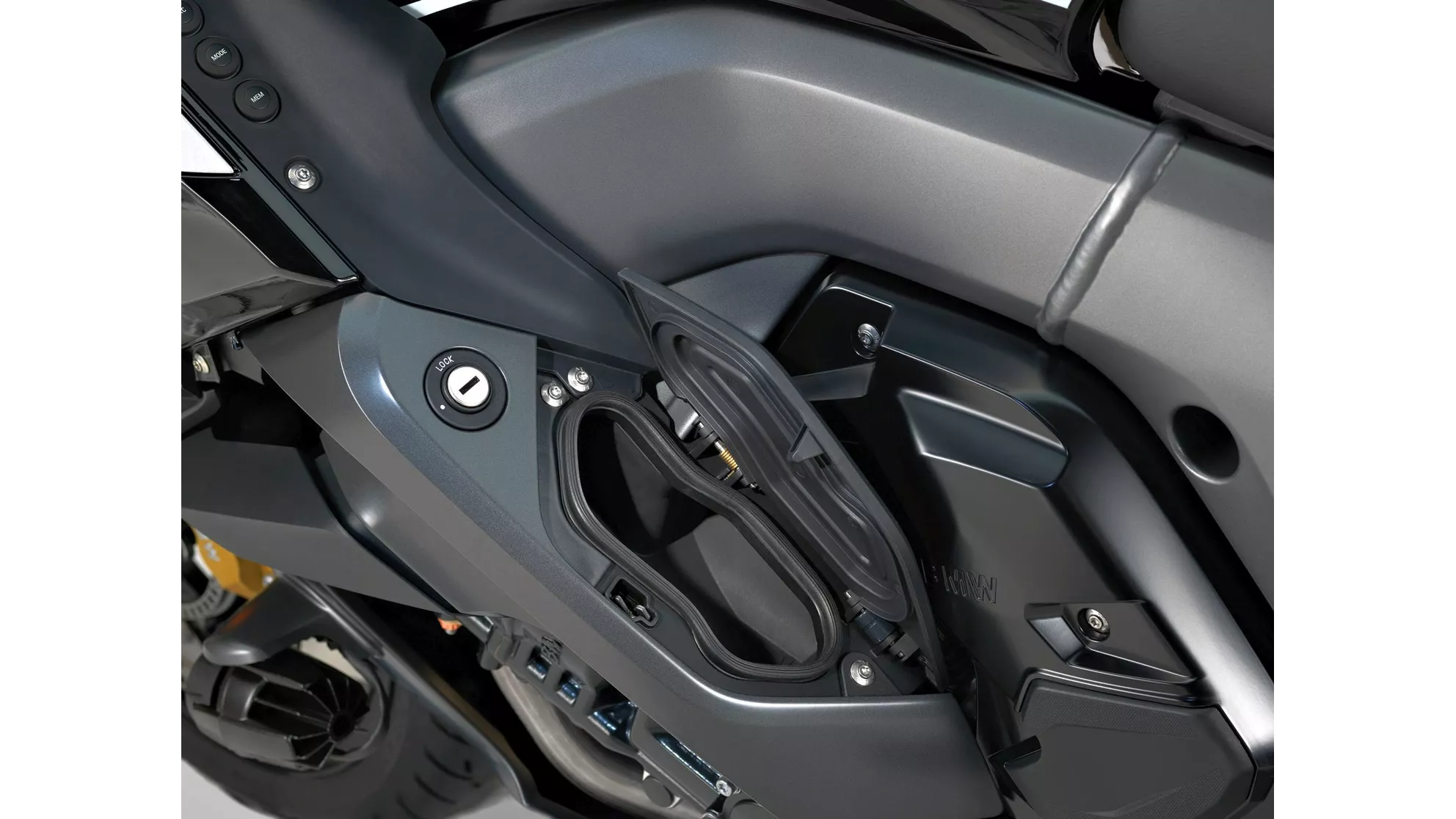 BMW K 1600 GT - Image 22 BMW K 1600 GT - Image 22