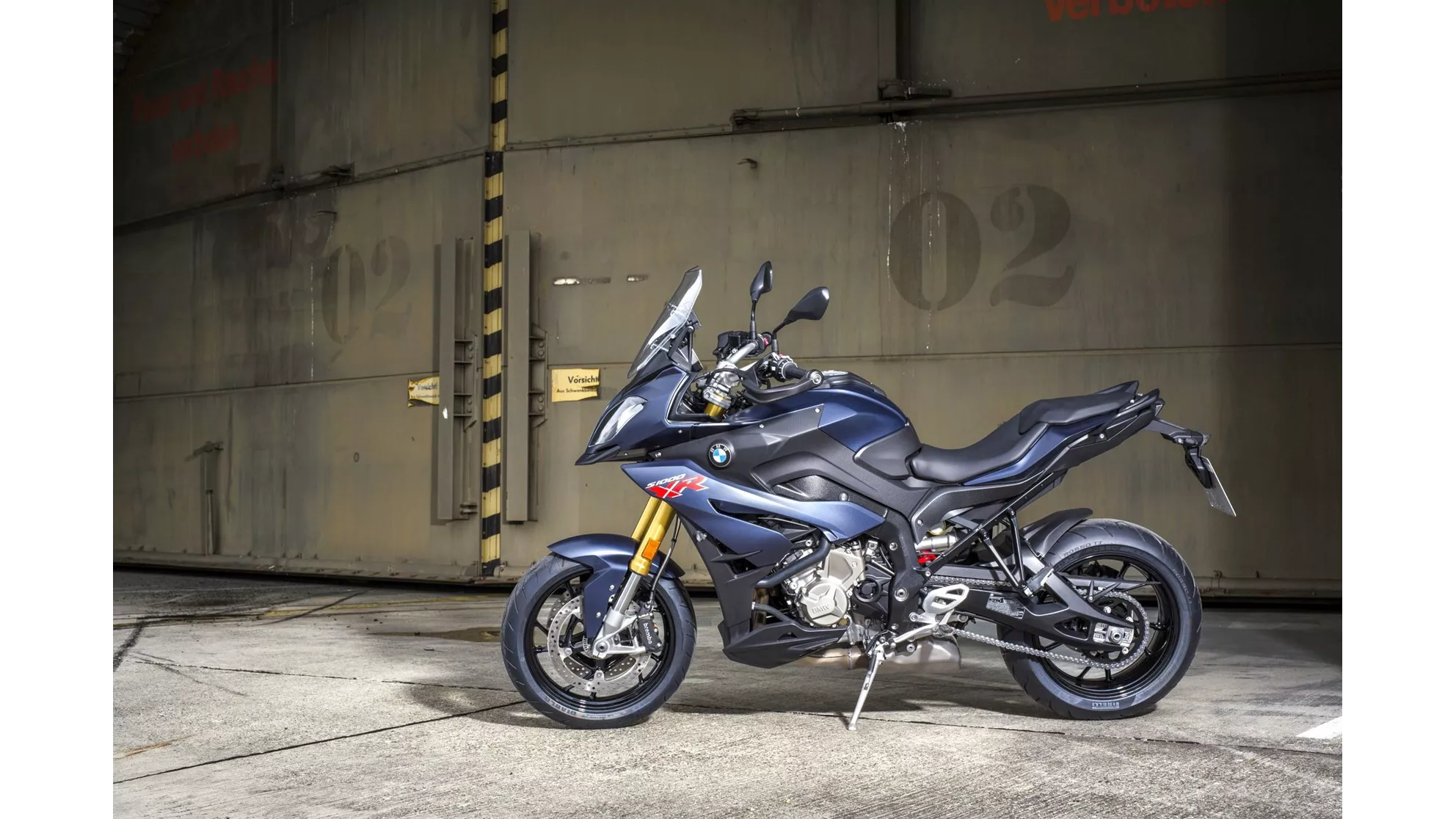 BMW S 1000 XR - Image 7 BMW S 1000 XR - Image 7