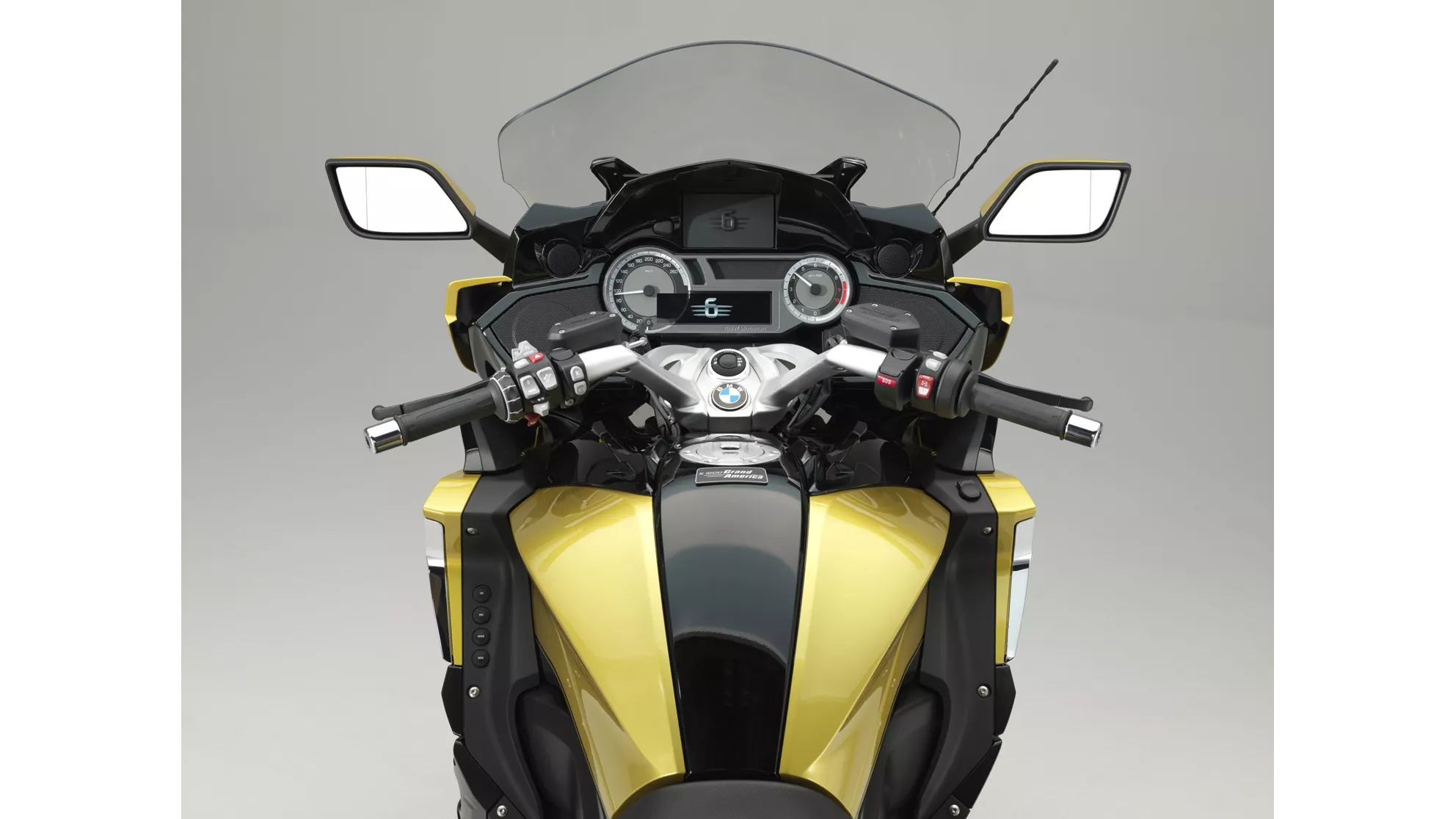BMW K 1600 Grand America - Image 3 BMW K 1600 Grand America - Image 3