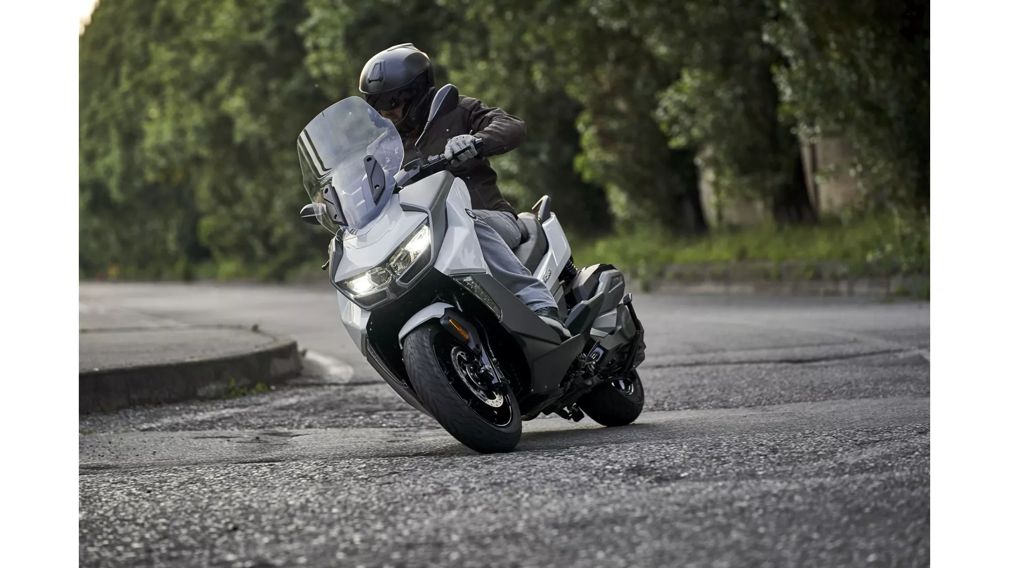 BMW C 400 GT - Image 10 BMW C 400 GT - Image 10