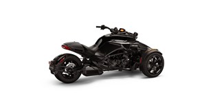 Can-Am Spyder F3 2019 vs Can-Am Spyder RT 2015