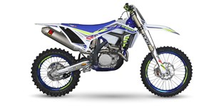 Sherco 450 SCF Factory 2019 vs KTM 690 SMC R 2013