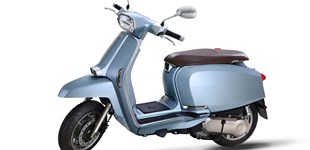 Lambretta V200 Special 2019 vs Vespa 125 Super 2008