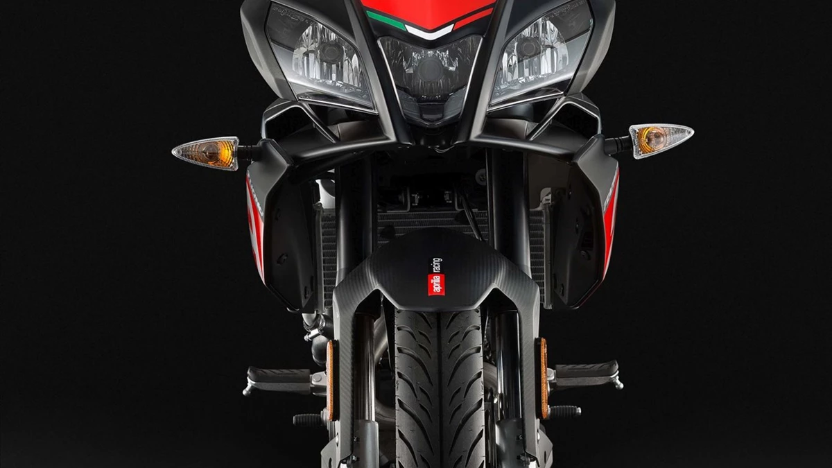 Aprilia Tuono 125 Bild 12: Aprilia Tuono 125