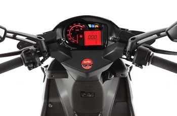 Aprilia SR 50 R 2019 - Bild 4 Aprilia SR 50 R 2019 - Bild 4