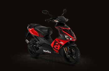 Aprilia SR 50 R 2019 - Bild 7 Aprilia SR 50 R 2019 - Bild 7