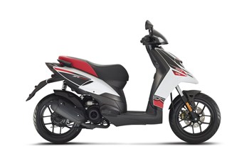 Aprilia SR 50 Motard 2019 - Bild 3