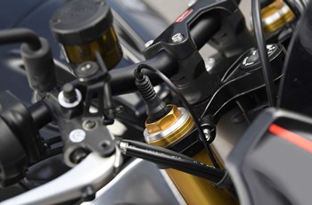 Aprilia Tuono V4 1100 Factory 2019 - Bild 7 Aprilia Tuono V4 1100 Factory 2019 - Bild 7