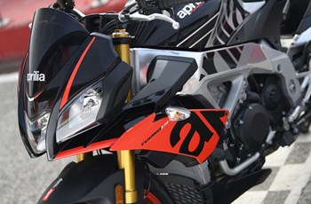 Aprilia Tuono V4 1100 Factory 2019 - Bild 20 Aprilia Tuono V4 1100 Factory 2019 - Bild 20