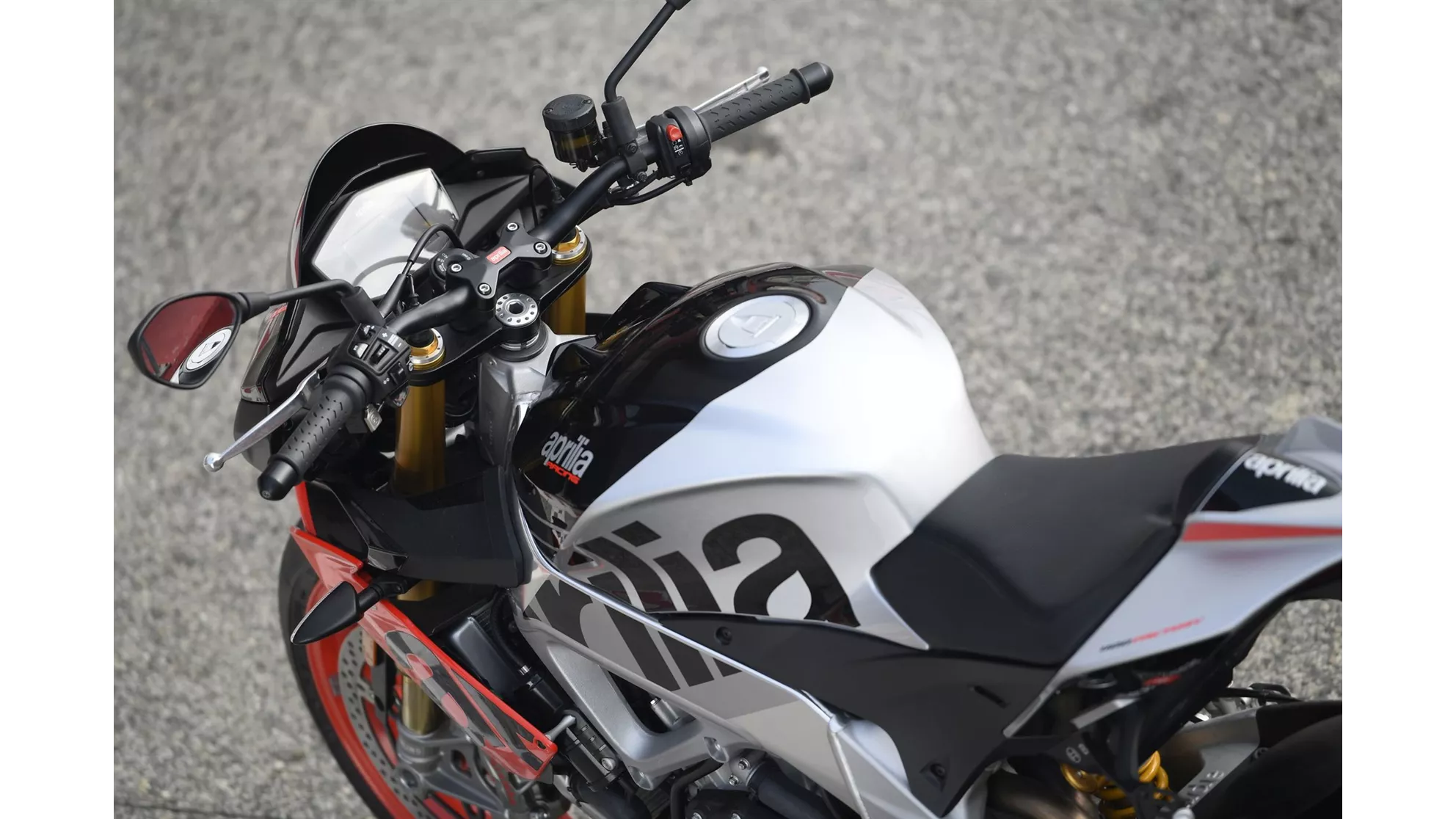 Aprilia Tuono V4 1100 Factory - Image 18 Aprilia Tuono V4 1100 Factory - Image 18