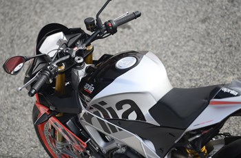 Aprilia Tuono V4 1100 Factory 2019 - Bild 21 Aprilia Tuono V4 1100 Factory 2019 - Bild 21