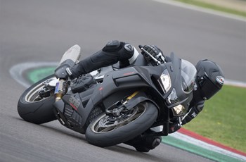 Aprilia RSV4 1100 Factory 2019 - Bild 13 Aprilia RSV4 1100 Factory 2019 - Bild 13