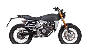 Fantic Caballero Flat Track 125 2019 vs FB Mondial HPS 125i 2022