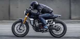 Fantic Caballero Flat Track 500 2019 vs Suzuki DR-Z 400 SM 2007