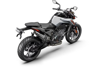 KTM 790 Duke L 2020 - Bild 4 KTM 790 Duke L 2020 - Bild 4