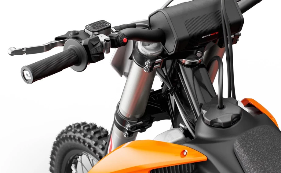 KTM 250 SX-F Bild 5: KTM 250 SX-F