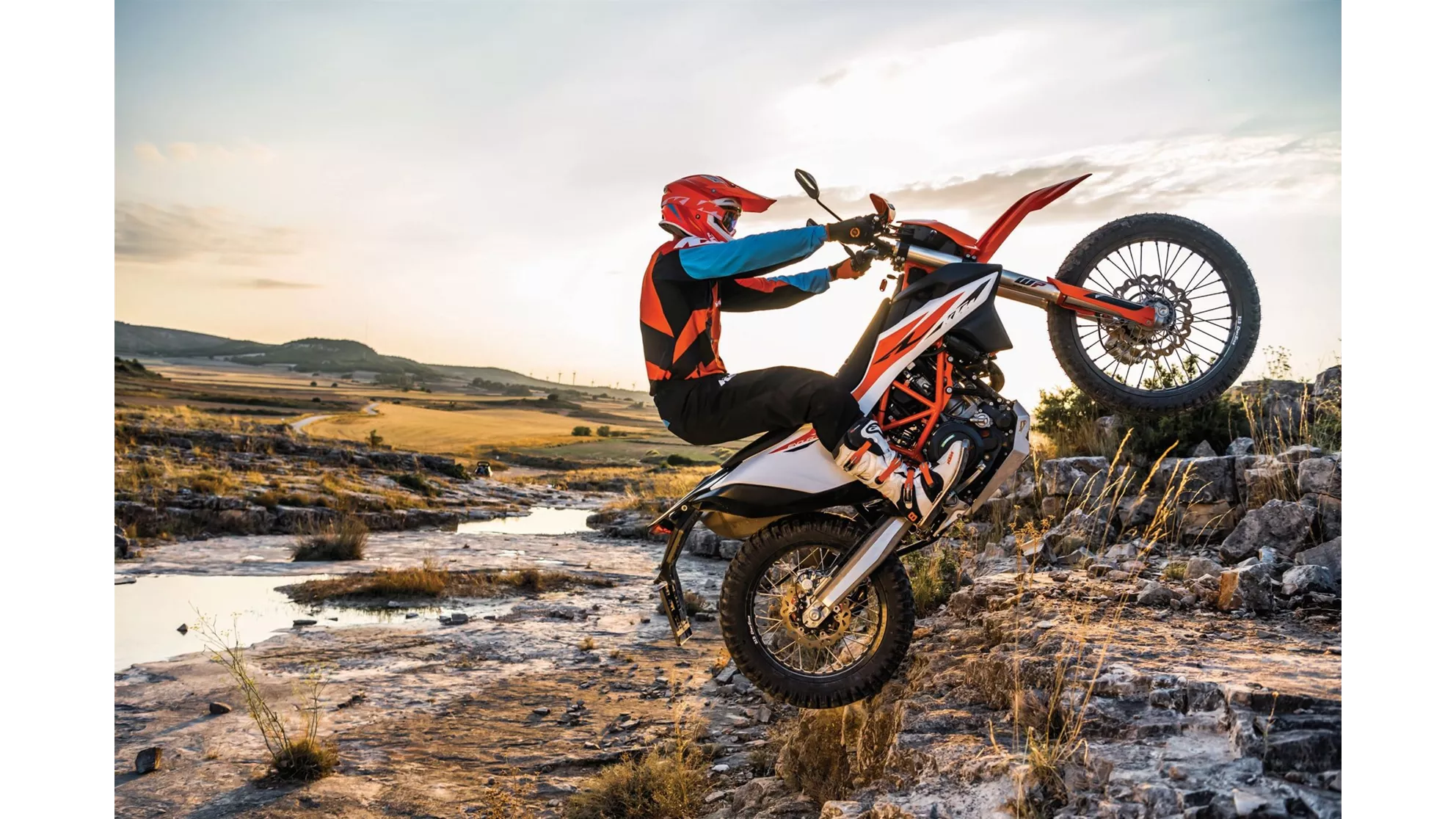 KTM 690 Enduro R - Image 1 KTM 690 Enduro R - Image 1